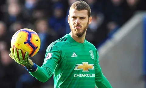 Fan Man Utd nổi giận: "Đề nghị cuối cùng, chấp nhận hoặc biến khỏi CLB"