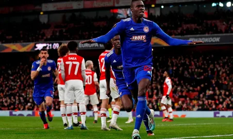 Martin Keown đã có lý khi chỉ trích 'Gã vô hại' của Arsenal?