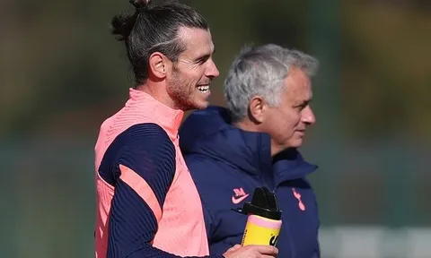 Đang ở Spurs, Gareth Bale bắt đầu khiến Real Madrid sợ khiếp vía