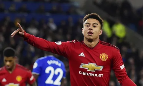 Lộ diện cái tên kế tiếp được gia hạn, fan Man Utd nói lời cay đắng