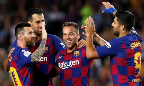 Nhìn sao trẻ làm bóng, fan Barca sửng sốt: "Xavi đệ nhị đây rồi!"