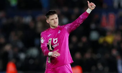 Nôn nóng tìm thủ môn, Arsenal đưa người gác đền Newcastle vào tầm ngắm