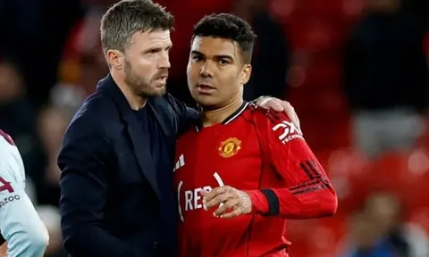 Cơn bão tái thiết chờ đón MU hậu vé Champions League