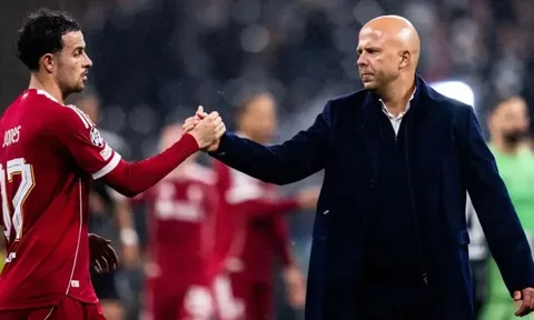 Bán Curtis Jones có thể là sai lầm lịch sử của Liverpool
