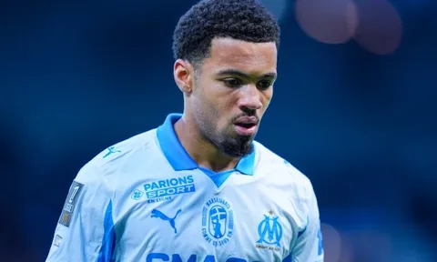 Nwaneri tiếp tục bị HLV Marseille chỉ trích