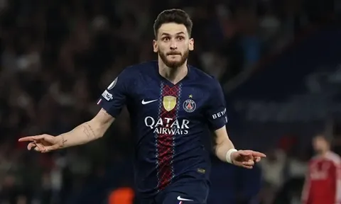 Kvaratskhelia từ chối Arsenal để viết tiếp lịch sử cùng PSG