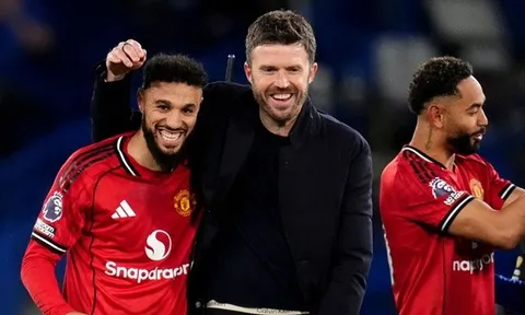 Man Utd cần sự tỉnh táo thay vì vội vàng trao ấn cho Carrick