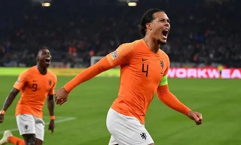 Mới gặp lần đầu, ''tiểu Depay'' đã biết trung vệ này là ''quái thú''
