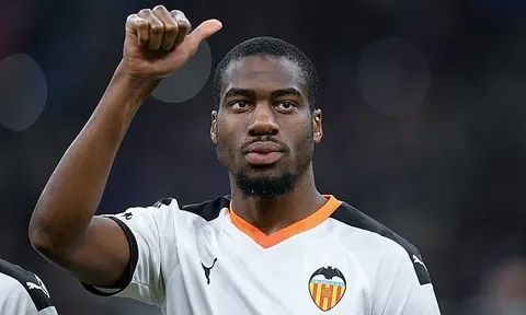 Tottenham nhắm mua "cỗ máy quét" siêu hạng của Valencia