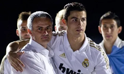 "Mourinho từng suýt làm Ronaldo khóc ở Real Madrid"