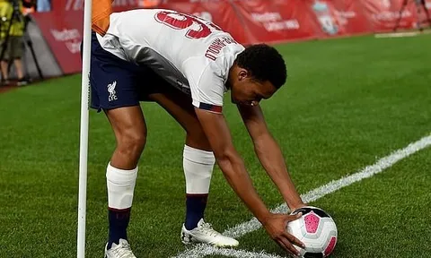 Owen Hargreaves nhận định về Thiago giữa những tin đồn với Liverpool