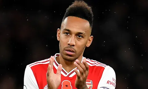 "Tôi sẽ nói giúp Arsenal dự C1, rồi cậu sẽ được ra đi theo dạng tự do"
