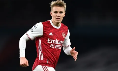 Huyền thoại Arsenal chê Odegaard, Arteta liền chốt hạ 1 câu