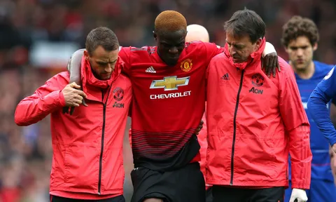 Man Utd muốn mua "quái thú bên giường bệnh", chẳng nhẽ đã quên bài học với Bailly?