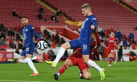 Ozan Kabak - Điểm sáng hiếm hoi của Liverpool trước Chelsea