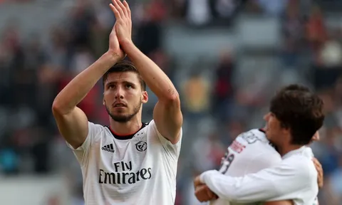 3 ngôi sao giá 250 triệu bảng Man Utd theo đuổi 1 năm trước nay đâu?