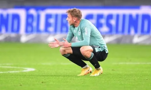 4 đời HLV, 30 trận không thắng, Schalke tiến sát kỷ lục