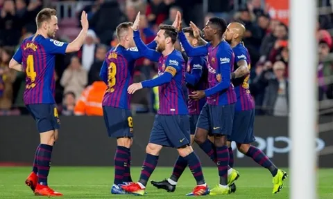Conte chốt danh sách "đi chợ hè" bằng cặp sao Barca