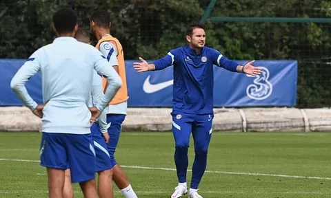 Đón xong bom tấn 50 triệu, Chelsea nhận ngay hung tin