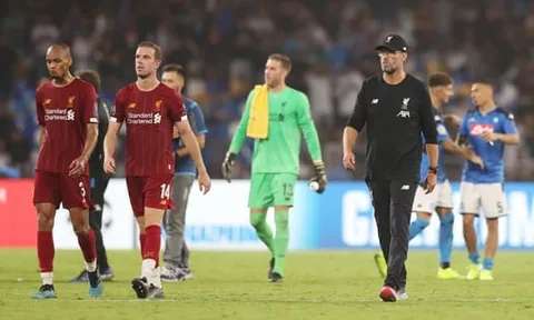 Jurgen Klopp tố cầu thủ Napoli 'ăn vạ'