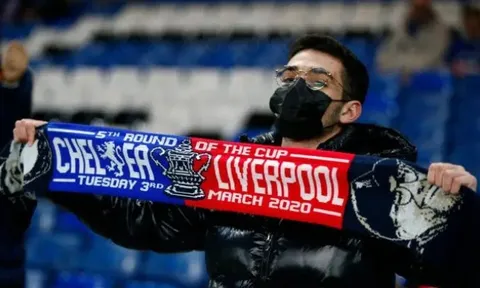Premier League mất nguồn thu khổng lồ vì Corona