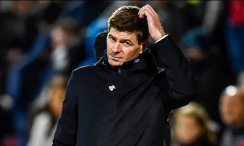 Hậu trường có biến, Gerrard dọa từ chức HLV Rangers