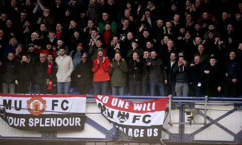 Vì Corona, Man Utd trả lại tiền vé cho CĐV