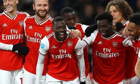 Dàn sao Arsenal từ chối giảm lương, Stan Collymore nói gì?