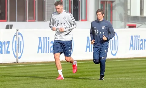 Tròn 1 năm ngày sao Chelsea được phong "coach"