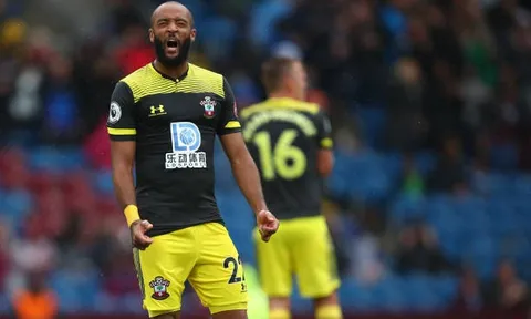 Được trọng tài 'giúp đỡ', Southampton vẫn thua tan nát