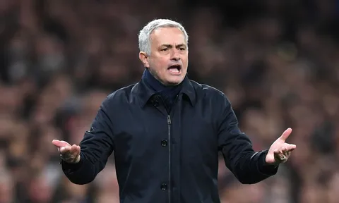 4 cầu thủ có thể giải quyết 'cơn đau đầu' của Mourinho ở Tottenham