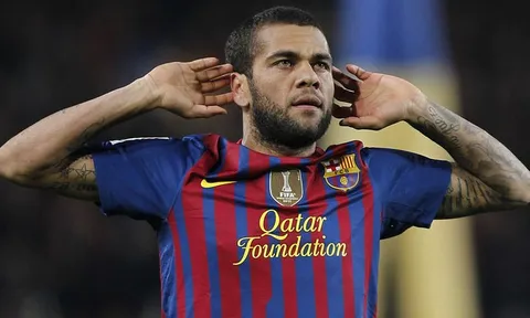 Đến bao giờ, Barca mới thôi nhớ Dani Alves?