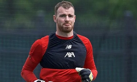 Tân binh thủ môn chỉ ra điểm đặc biệt trong các buổi tập của Liverpool