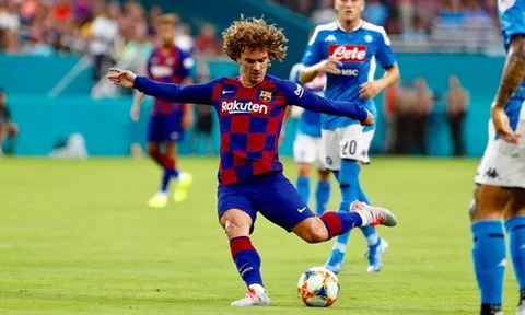 Song sát Suarez-Griezmann cùng ra sân, Barca hạ gục Napoli nhờ hàng tiền vệ