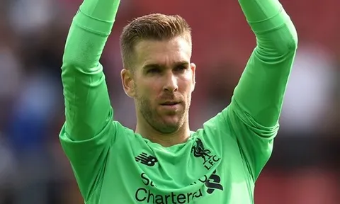 Bỏ Chelsea lẫn Man Utd, Mourinho xuất hiện ở 2 SVĐ trong vòng 20 tiếng