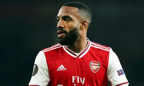 Khó tin khi có 'kẻ vô hại' trên sân, Arsenal chỉ thắng 2/15 trận