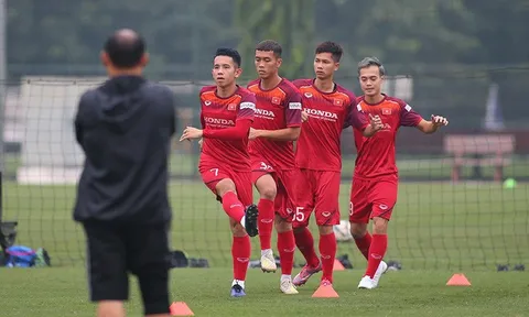 Thấy gì từ 9 cái tên đã chia tay ĐT Việt Nam trước trận gặp Malaysia?