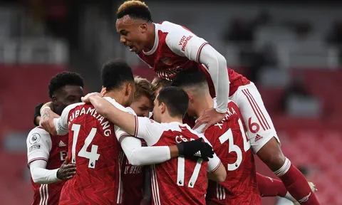 5 điểm nhấn Arsenal 4-2 Leeds United: Hat-trick của Aubameyang