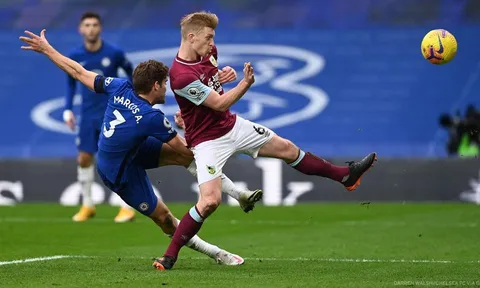5 điểm nhấn Chelsea 2-0 Burnley: Hậu vệ ghi bàn; 'Thần đồng' chói sáng