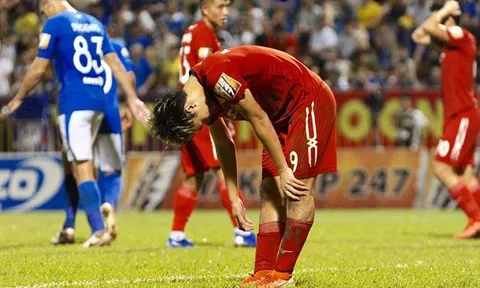 5 điểm nhấn vòng 15 V-League: HAGL lâm nguy, Hà Nội đánh rơi chiến thắng