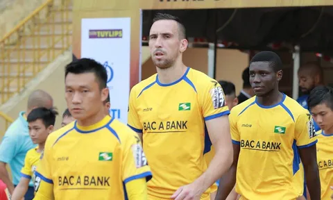 SLNA mất hai ngoại binh ở vòng 18, cơ hội cho tuyển thủ U23 Việt Nam?