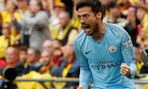 'Merlin' xứng danh là huyền thoại bất tử của Premier League