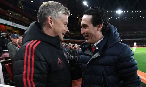 Man Utd và Arsenal, những ông lớn lạc loài ở sân chơi hạng hai