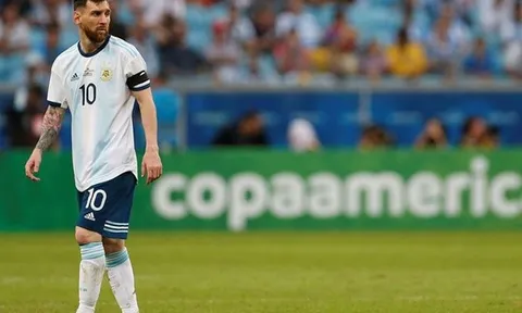 Người ta có đang quá 'huyễn hoặc' với tài năng của Lionel Messi?