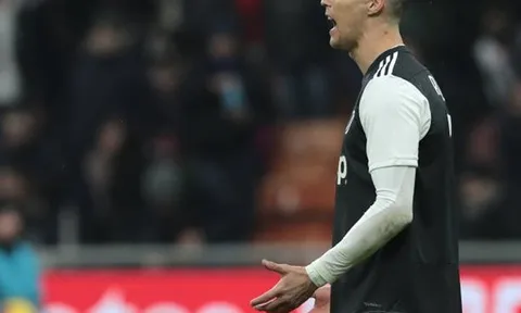 Daniel James và Wan-Bissaka chơi thế nào trong ngày 'debut' Man Utd?