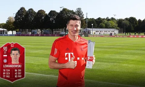 6 bàn/3 trận, sát thủ của Bayern được vinh danh xứng đáng
