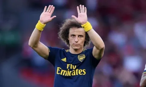 Arsenal phải viết nên câu chuyện cổ tích giống Leicester thì mới mong vô địch