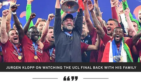 Klopp: "Cứ mỗi 5 phút tôi lại khóc và nổi da gà..."