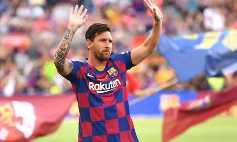 5 điểm nhấn Barcelona 2-1 Arsenal: Suarez lập siêu phẩm; Hàng thủ Arsenal chưa thôi ngớ ngẩn