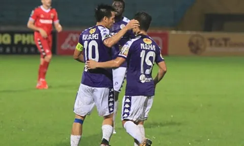 Văn Quyết ghi điểm với thầy Park, Hà Nội FC lên đỉnh V-League